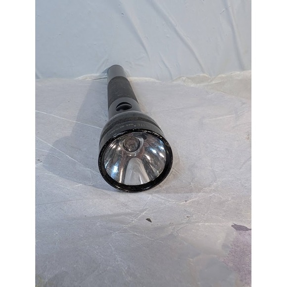 Maglite Flashlight Lot of 2‎ Blue & Black LED/Incandescent Heavy Duty Aluminum - Picture 10 of 12